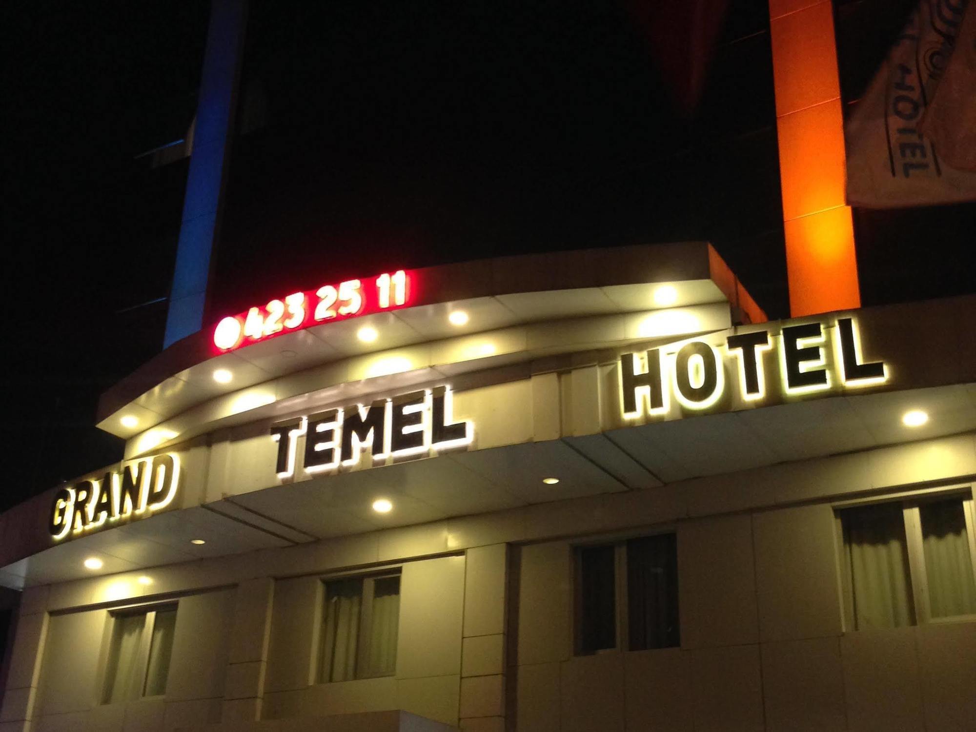 Avcılar Grand Temel Hotel מראה חיצוני תמונה